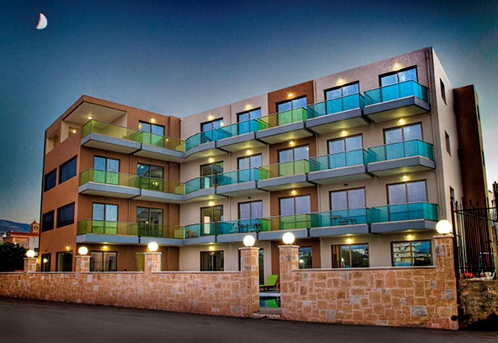 Crystal Bay 3*