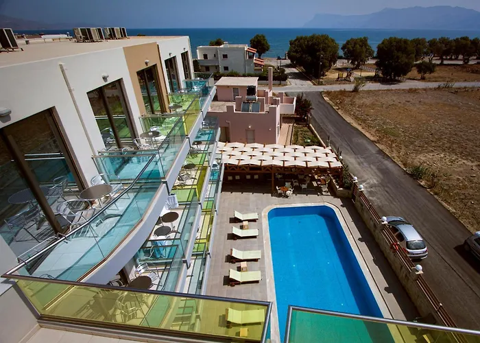 Crystal Bay Hotel