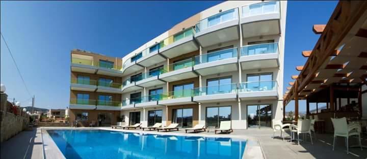 Crystal Bay Aparthotel 3*